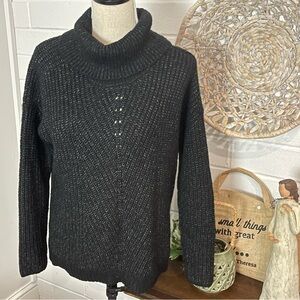 Time and Tru Turtle Neck Sweater Size Small